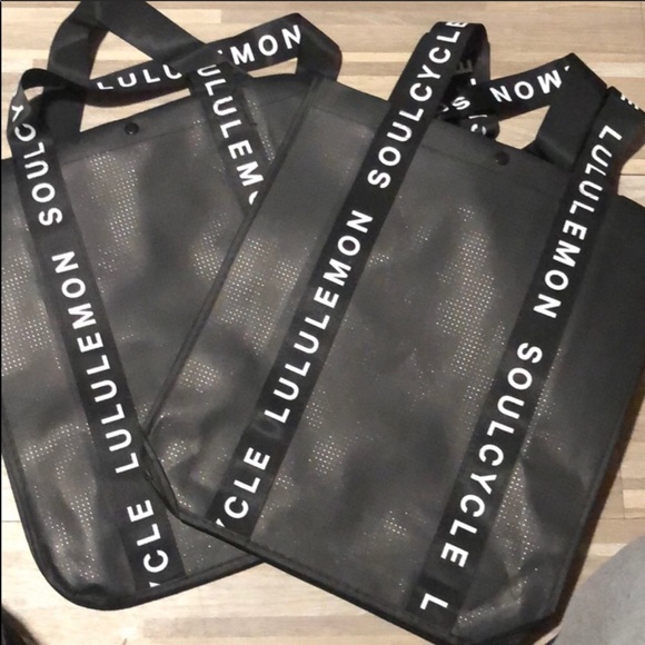 lululemon soulcycle bag